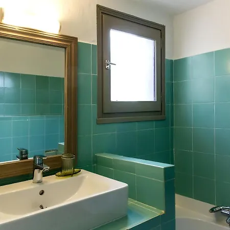 乌帕维多努酒店