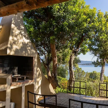 乌帕维多努酒店 别墅 维琪奥港