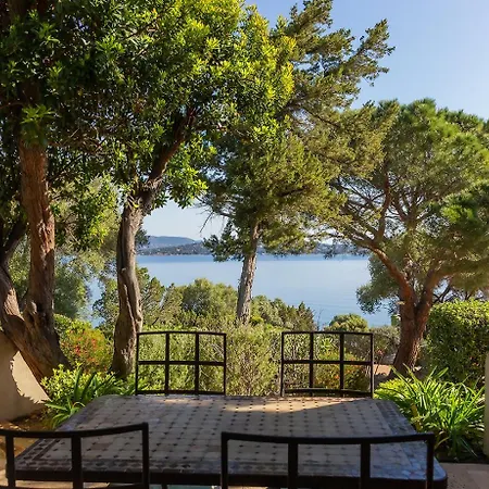 乌帕维多努酒店 别墅